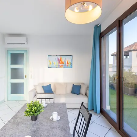Oltremare Apartment *